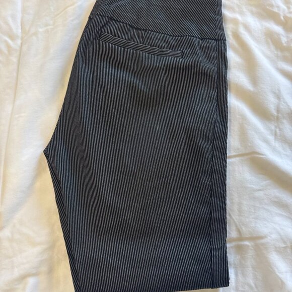 New York & Company Pinstripe Pull-On Ankle Pants – Black & White, Size S - Picture 6 of 6